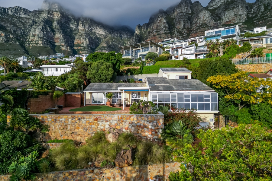 5 Bedroom Property for Sale in Camps Bay Western Cape
